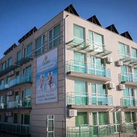 Aparthotel Clara